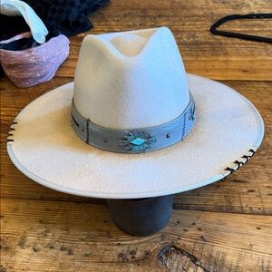 Bull Hide Stylish Beige Western Hat with Blue Accent